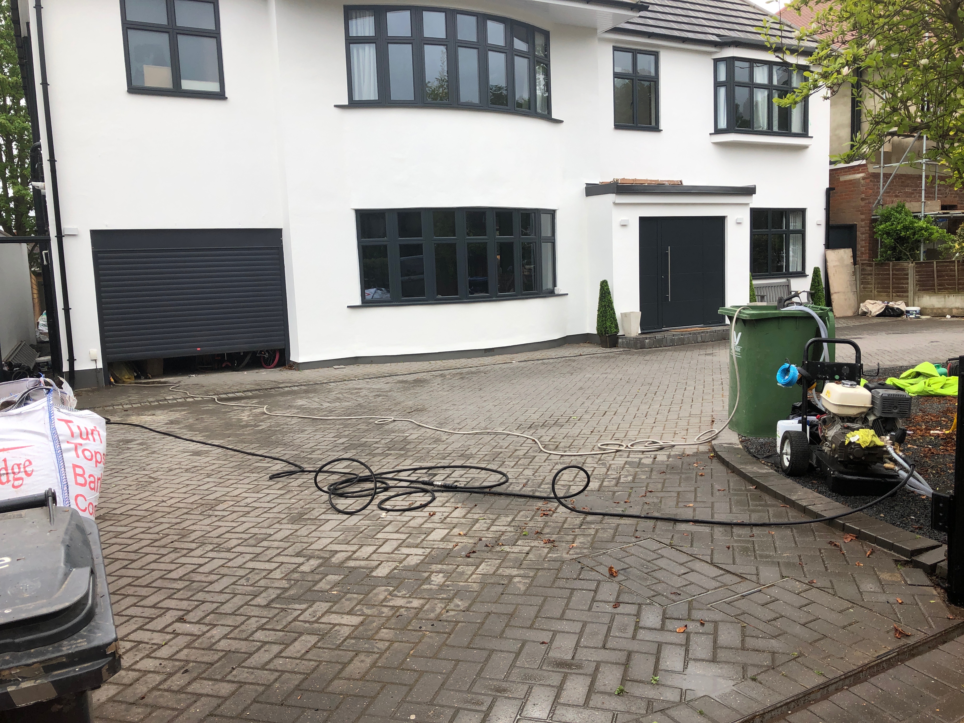 Driveway & Patio Cleaning Barnet / Cockfosters​